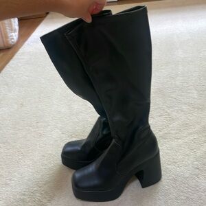 Steve Madden tall black boots
